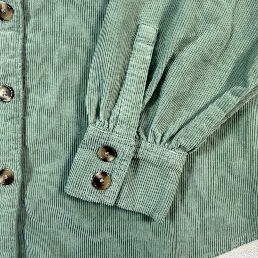Levis Mens XL Sage Green Corduroy Button Down Shirt Jacket Shacket Oversized
